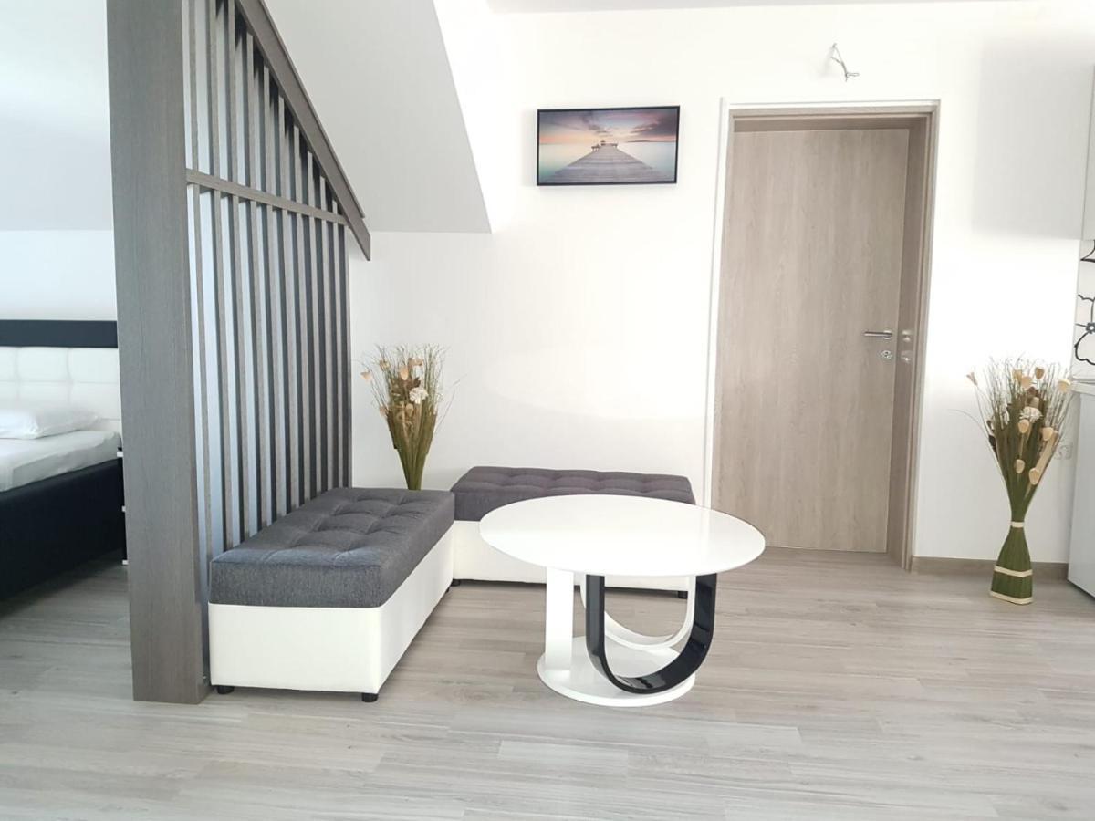 Apartmani Brigita 科雷尼察 外观 照片